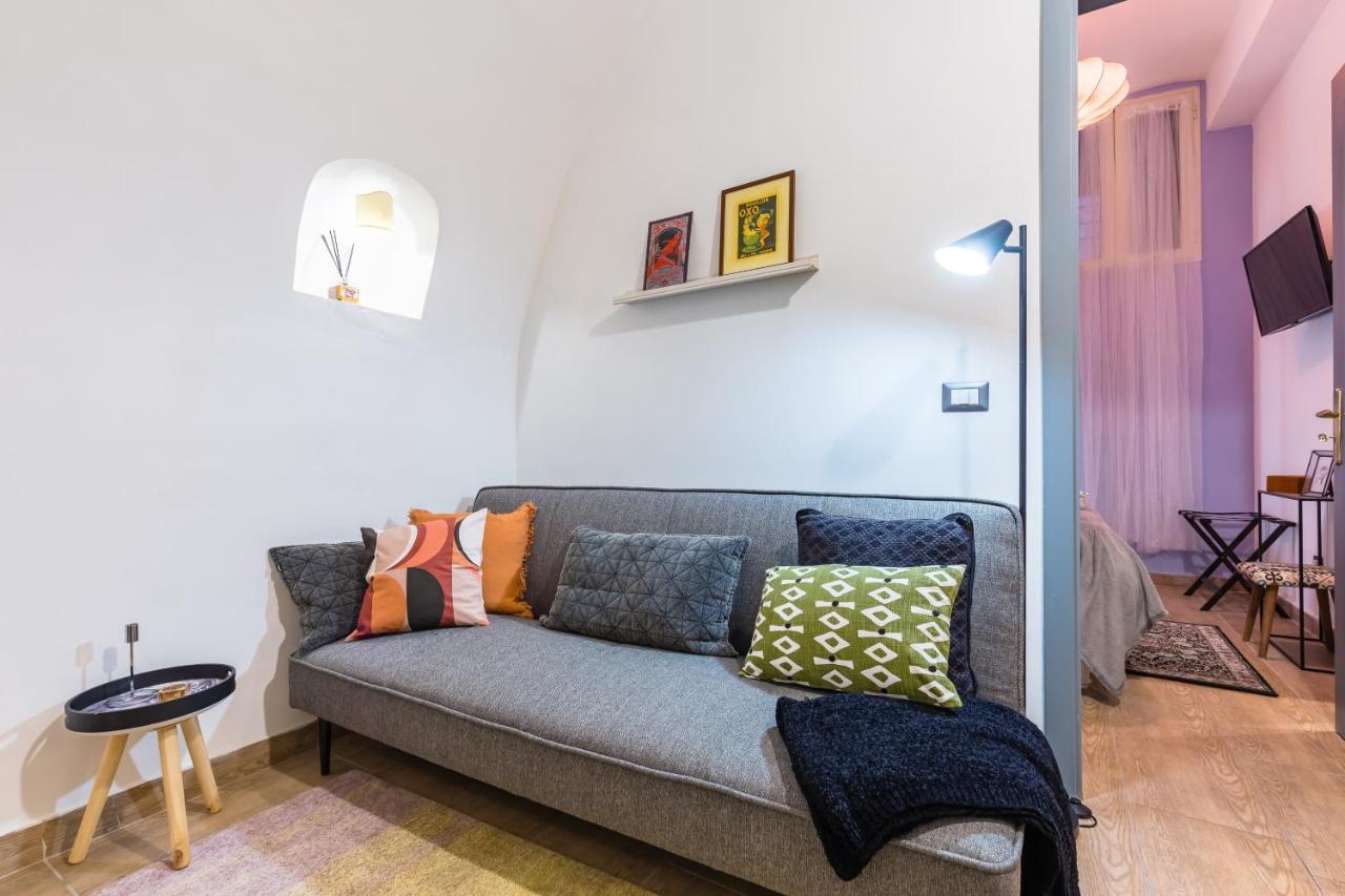 Apartment Eccehomo 29 La Casa Di Piero Neapel